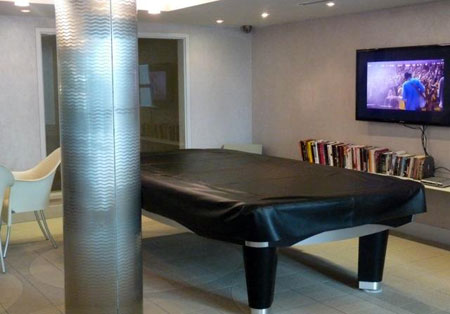 Cosmopolitan on South Beach