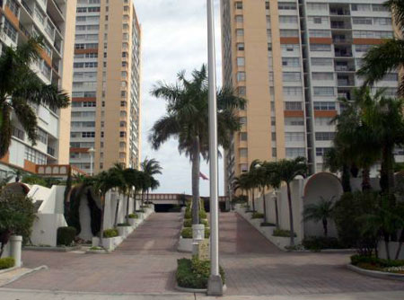 La Mer condos Hallandale Beach