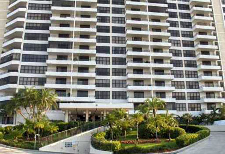 Olympus condo in Hallandale