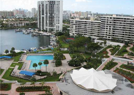 Olympus condo in Hallandale