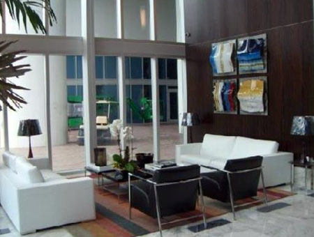 Latitude on the River Brickelli