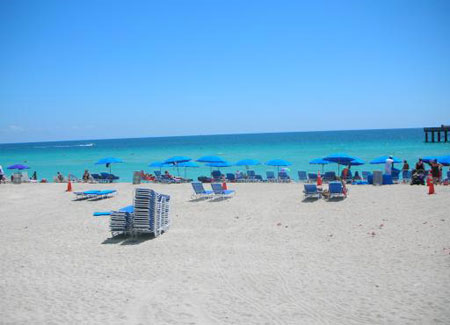 Sunny Isles Beach La Perla Condo