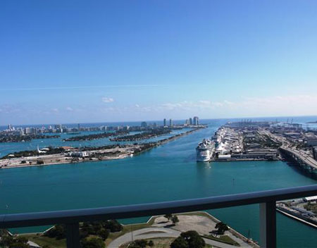 Ten Museum Park Downtown Miami