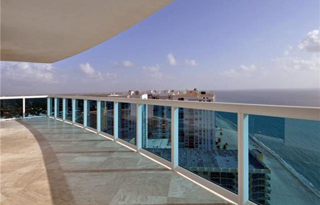 Trump Hollywood Residences Florida