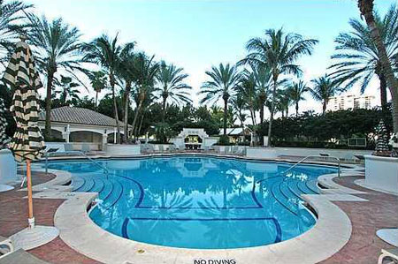 7000 Williams Island, Villa Marina, in Aventura for sale and rent