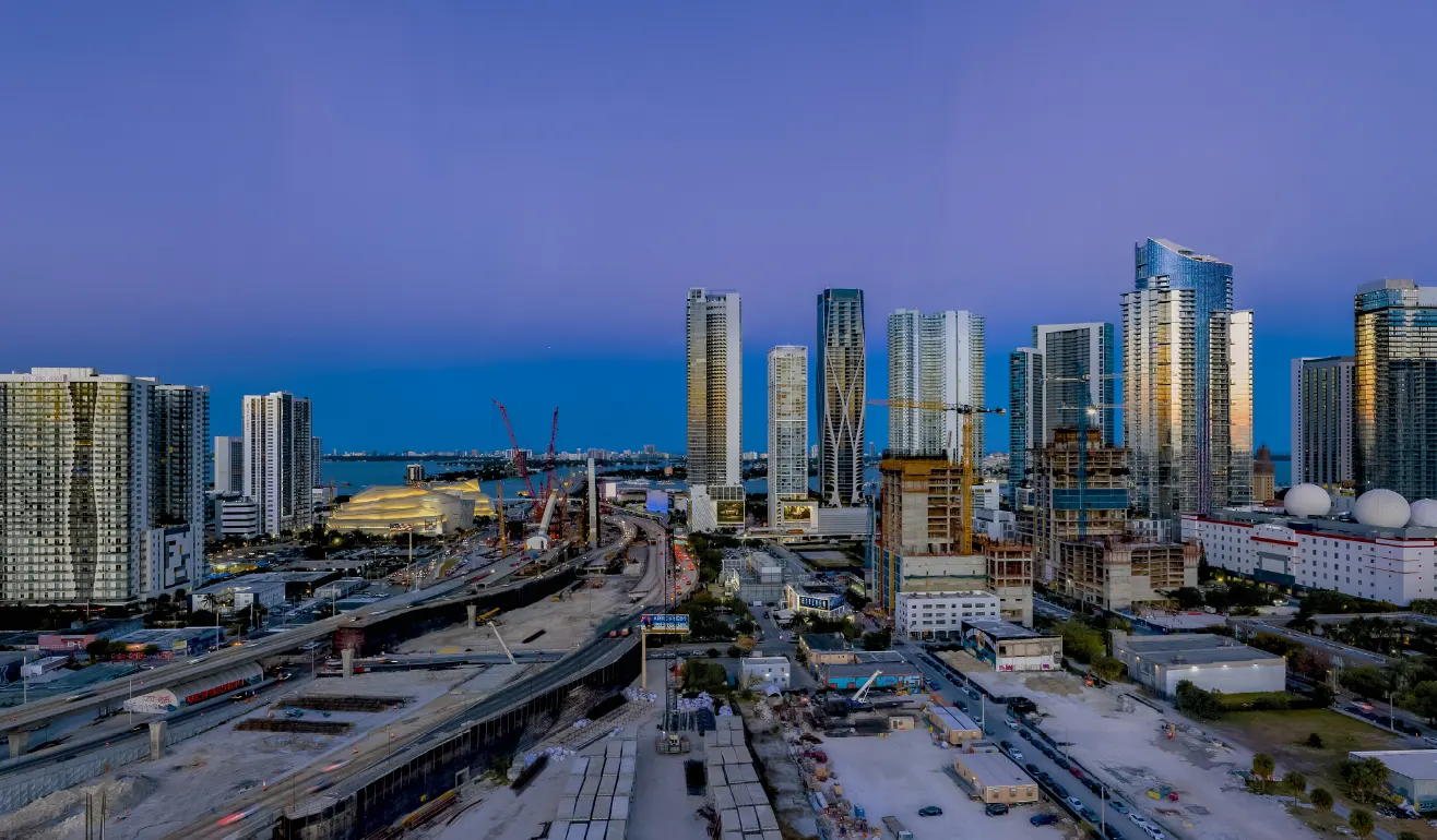 Twilight View, Level 22, East