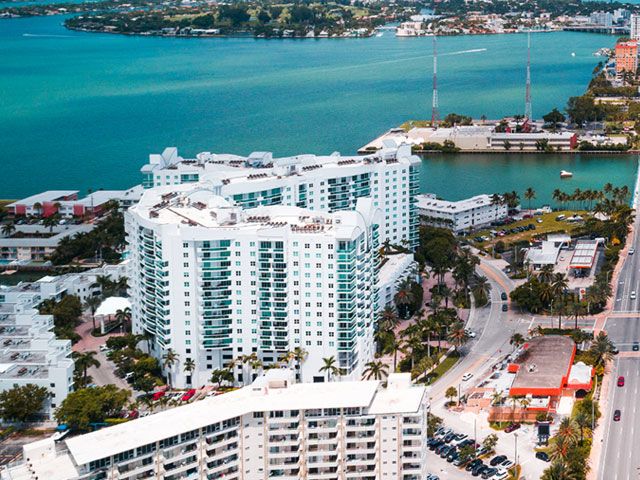 360 Condo apartments for sale and rent