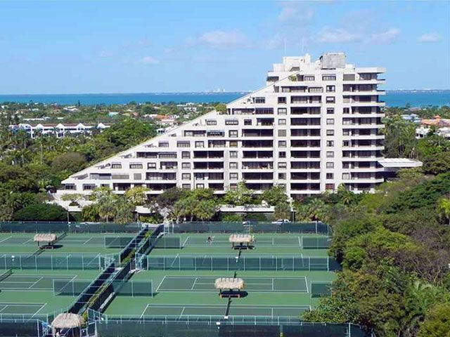 Key Colony Emerald Bay apartments for sale and rent