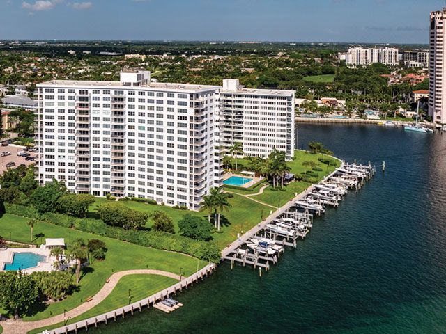 Lake House South apartments for sale and rent