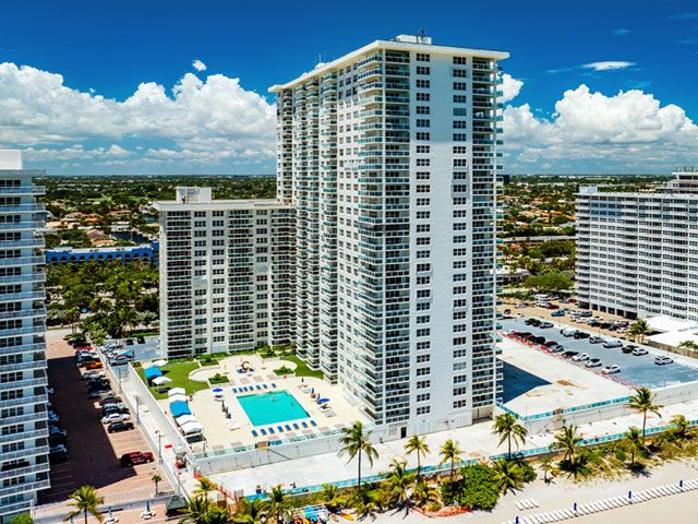 Playa del Mar apartments for sale and rent