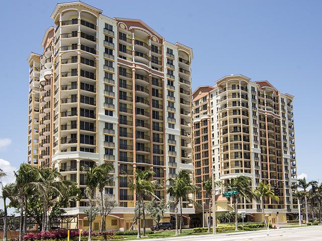 Vue Residences apartments for sale and rent