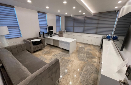 3800 S Ocean Dr #212