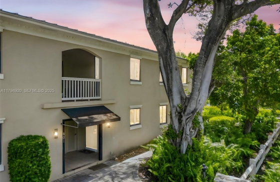 801 NE 18th Ave #1-4 #