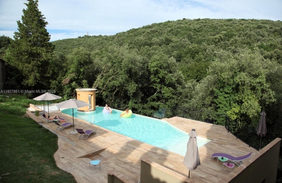 Hotel  Umbria Italy #