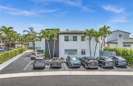 11900 N Bayshore Dr #1-8