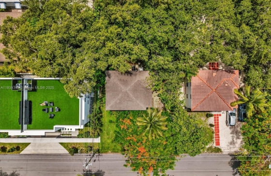 3210 E Elizabeth St #