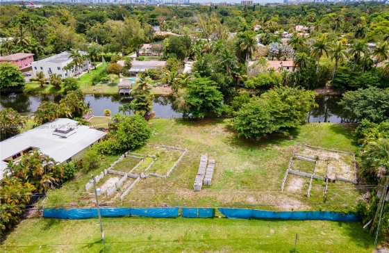 11595 W Biscayne Canal Rd #