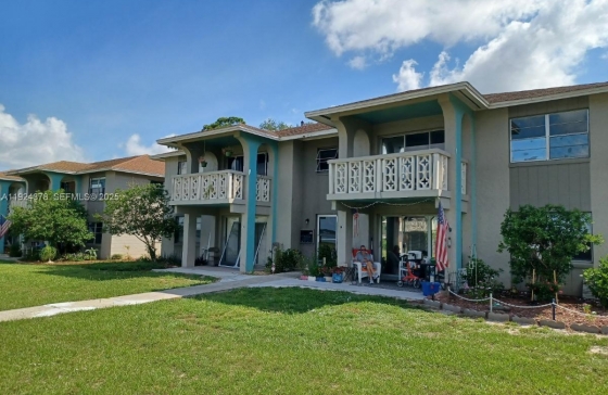 1015  Lakeview Drive #