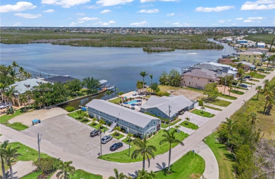 12200  Shoreview Dr #